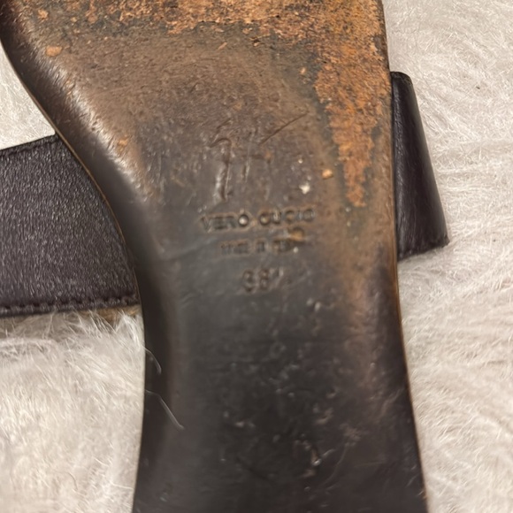 Giuseppe Toe Ring Stone Embellished Luxury Sandals size 38 1/2 EU pre- owned. - Picture 7 of 9